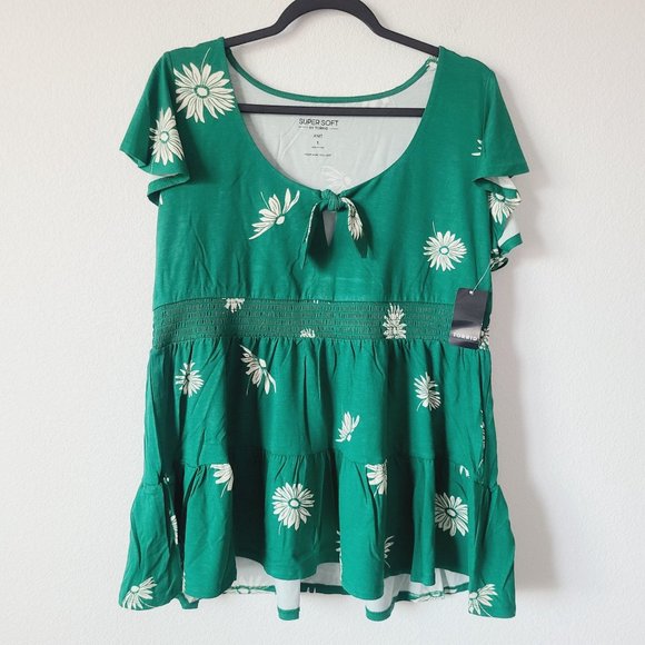 Torrid Super Soft Tie Front Floral Babydoll Top Plus Size 1X Green - Picture 1 of 6